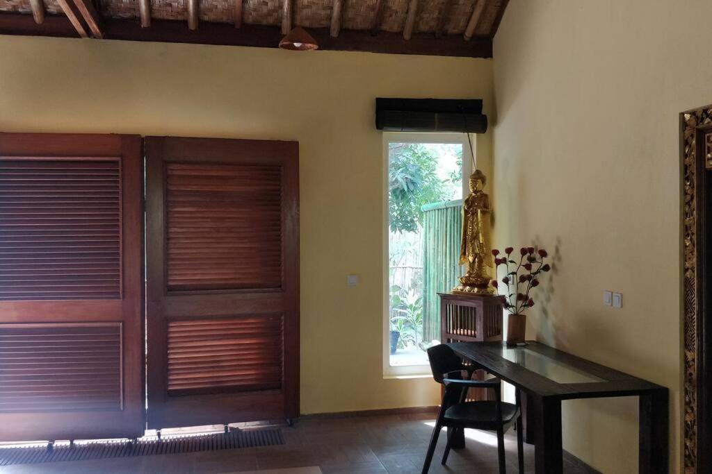 Villa King: Unique Villa With Indoor Swimming Pool Amed  Luaran gambar