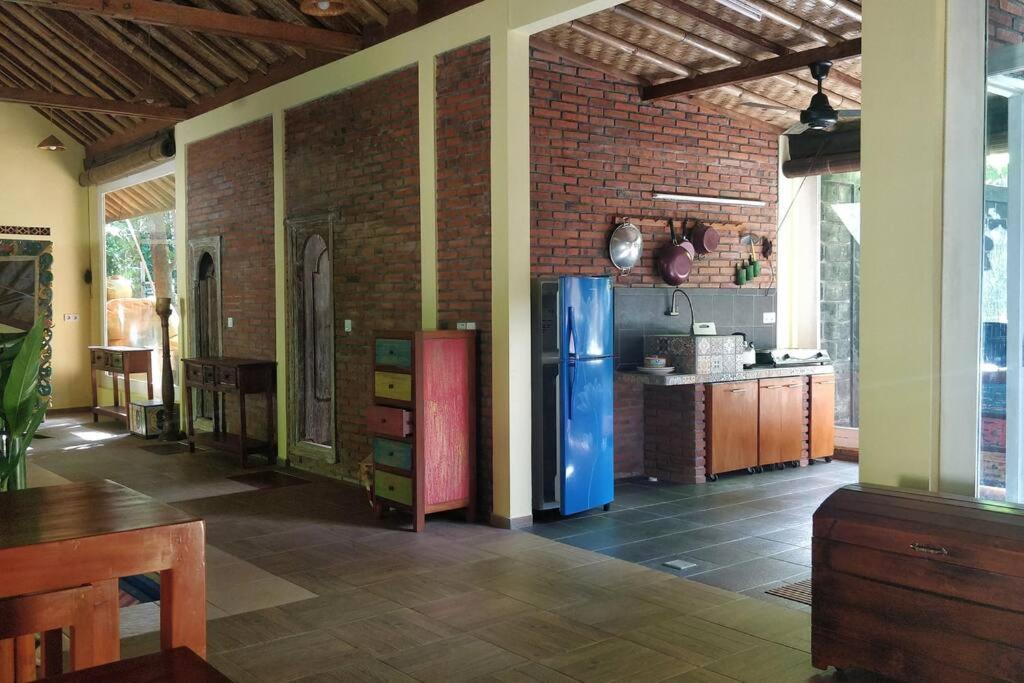 Villa King: Unique Villa With Indoor Swimming Pool Amed  Luaran gambar