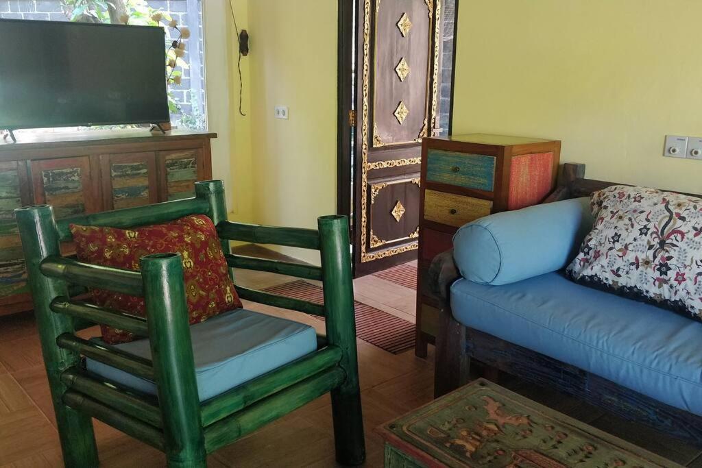 Villa King: Unique Villa With Indoor Swimming Pool Amed  Luaran gambar