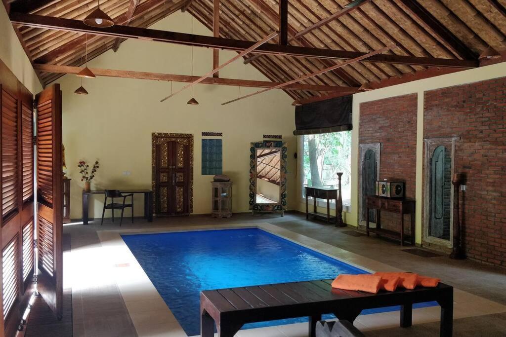 Villa King: Unique Villa With Indoor Swimming Pool Amed  Luaran gambar