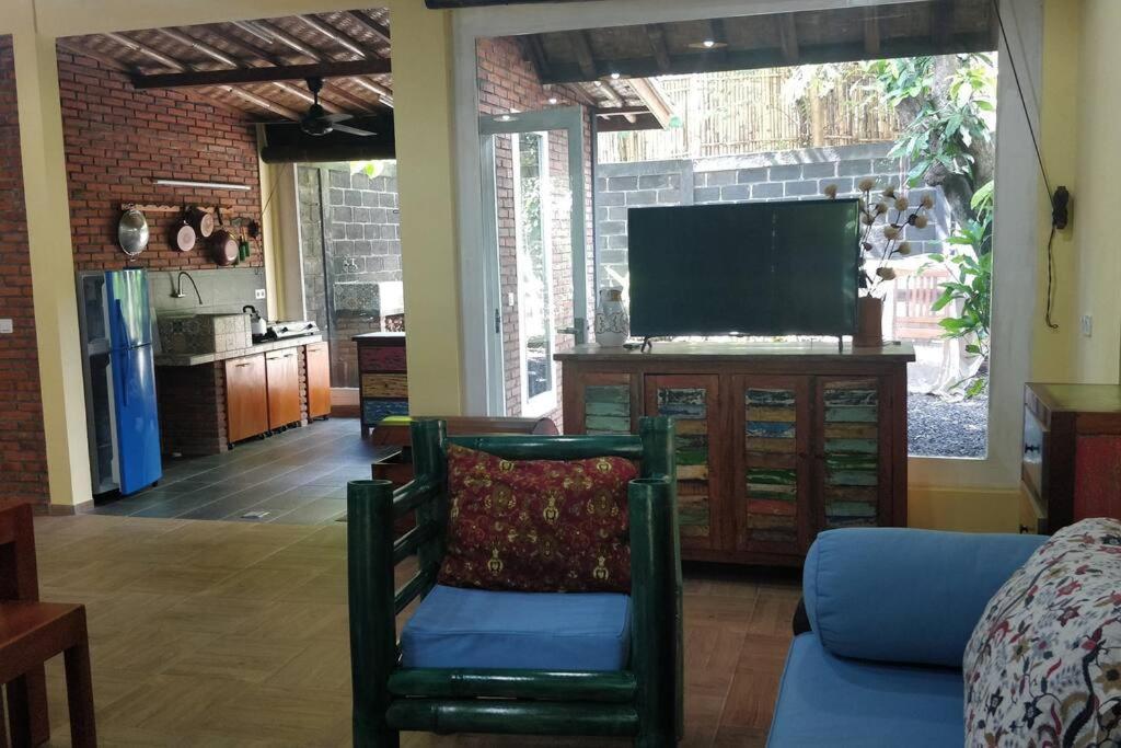 Villa King: Unique Villa With Indoor Swimming Pool Amed  Luaran gambar