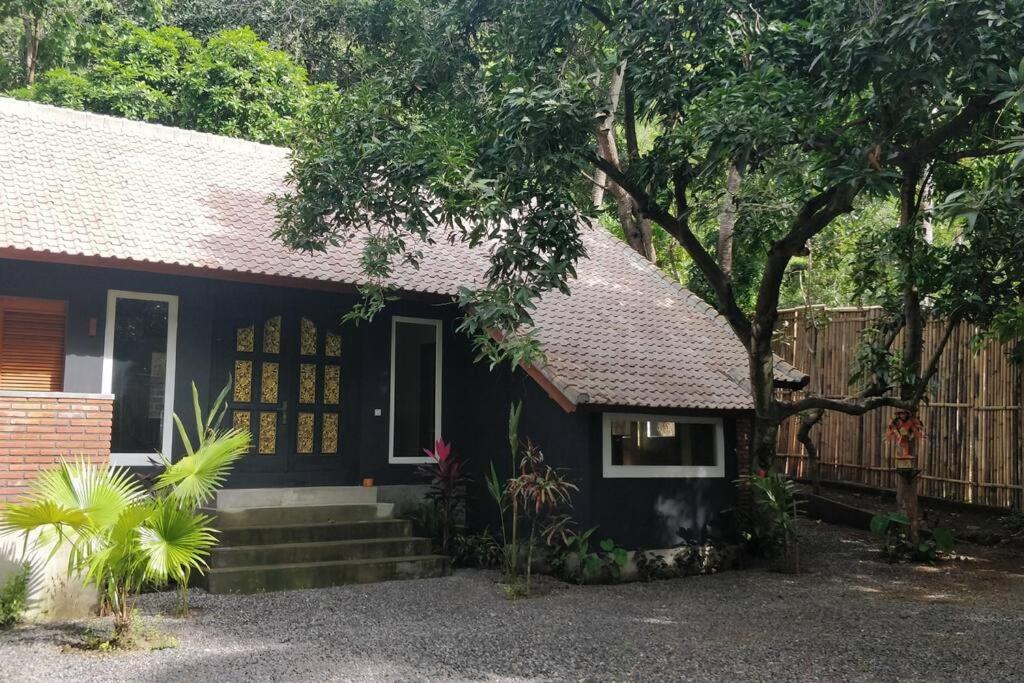 Villa King: Unique Villa With Indoor Swimming Pool Amed  Luaran gambar